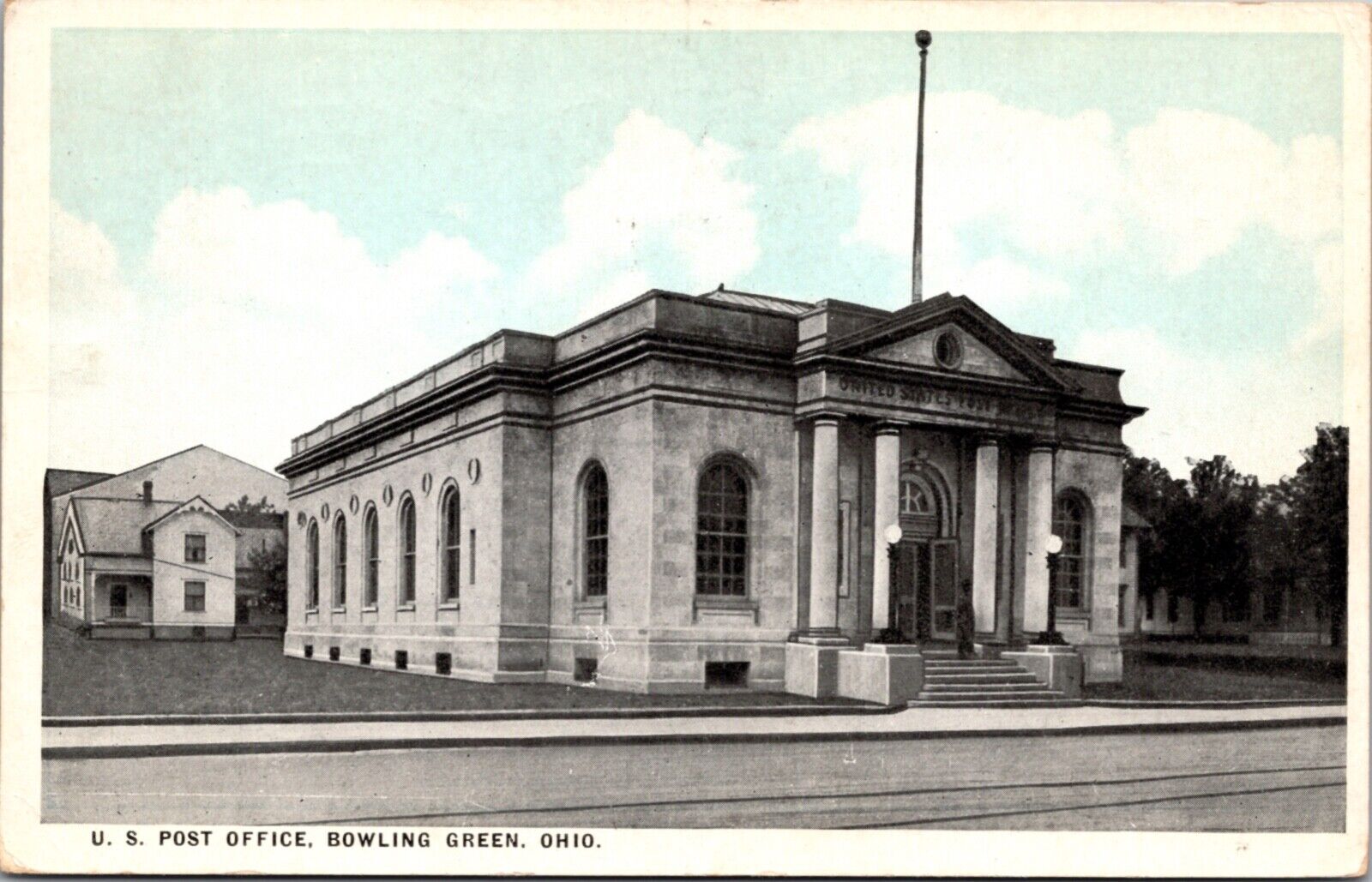 Postcard United States Post Office in Bowling Green, Ohio